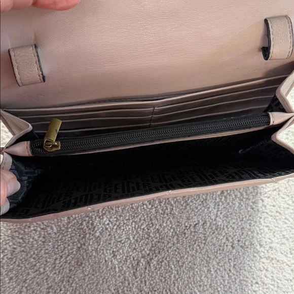 Kurt Geiger Quilted Dark Beige Clutch - Picture 7 of 7